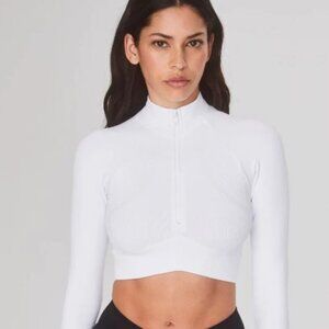 Joja Exhale Long sleeve in Luna